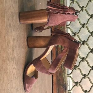 Splendid suede brown heels size 7